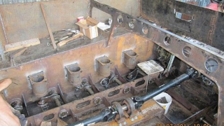 Illustration for article titled See An Amazing Russian Tank Replica Come Together
